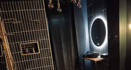 Love Room La TraversiĂšre