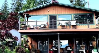 SILVERWOOD, BAYVIEW, LAKE PEND ORIELLE, FARRUGUT PARK HIDEAWAY pet-friendly!