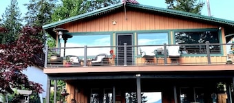 SILVERWOOD, BAYVIEW, LAKE PEND ORIELLE, FARRUGUT PARK HIDEAWAY pet-friendly!