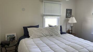 4 bedrooms, free WiFi, bed sheets