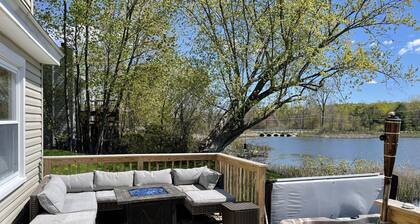 Cozy lake house with hot tub. Enjoy everything the Berkshires have to offer!