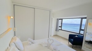 1 bedroom, free WiFi, bed sheets - Apartamentos Arrecife Playa 440 (Arrecife)