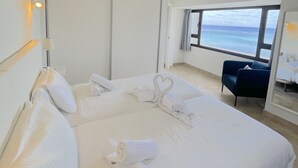 Room - Arrecife Playa 110 Apartments (Arrecife)