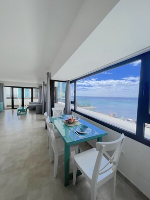 Dining - Arrecife Playa 110 Apartments (Arrecife)
