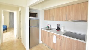 Private kitchen - Arrecife Playa 110 Apartments (Arrecife)