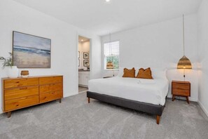 9 quartos, Wi-Fi de cortesia, roupa de cama