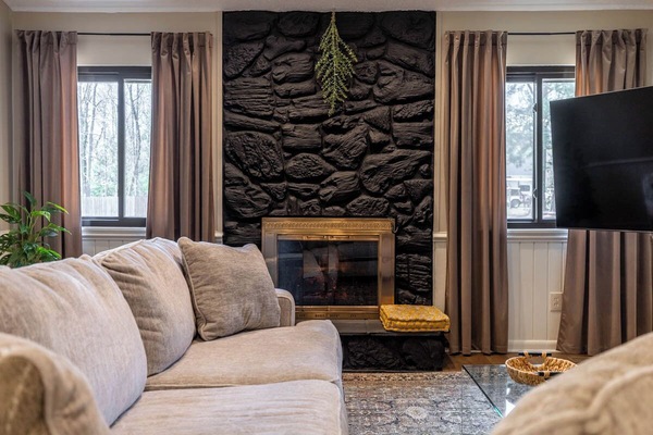 Smart-tv en een open haard