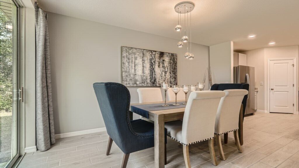 New & Modern 4 Bed/2 Bath Residence| Professionally Decorated| 20 Minutes to Beaches