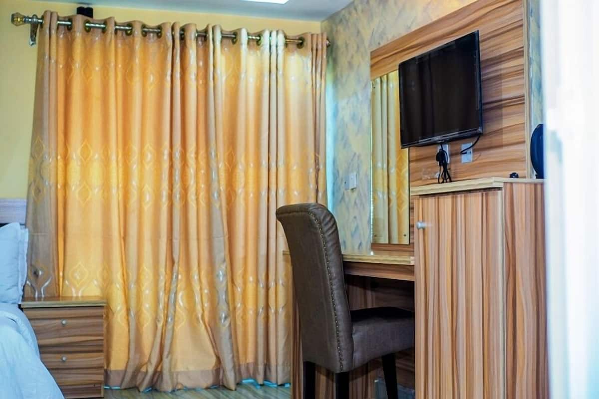 Business Suite | 1 bedroom, free WiFi