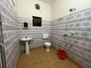 Shower, towels, soap, shampoo