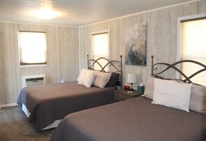 2 chambres, fer et planche à repasser, Wi-Fi gratuit, draps fournis