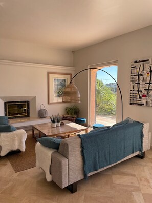 Smart TV, fireplace, music library, stereo - Villa Rosa - 5 minutes walk from historic Mougins village (Mougins)
