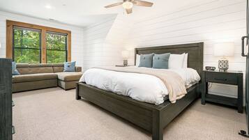 4 slaapkamers, een strijkplank/strijkijzer, gratis wifi