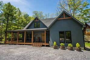 Exterior - Gathering Place: Lakefront w. boat slip | Dog friendly | Hot tub | Fire pit (Oakland)