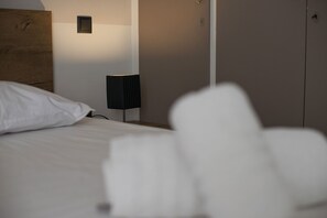 1 bedroom, iron/ironing board, WiFi, bed sheets - Blue Dream Modern Piraeus Apt, Walk to Beach (Piraeus)