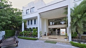 Unclassified image, 3 of 55, button - LVH Om Santuary Palace Resort (Viramgam)