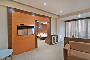 Room - LVH Om Santuary Palace Resort (Viramgam)