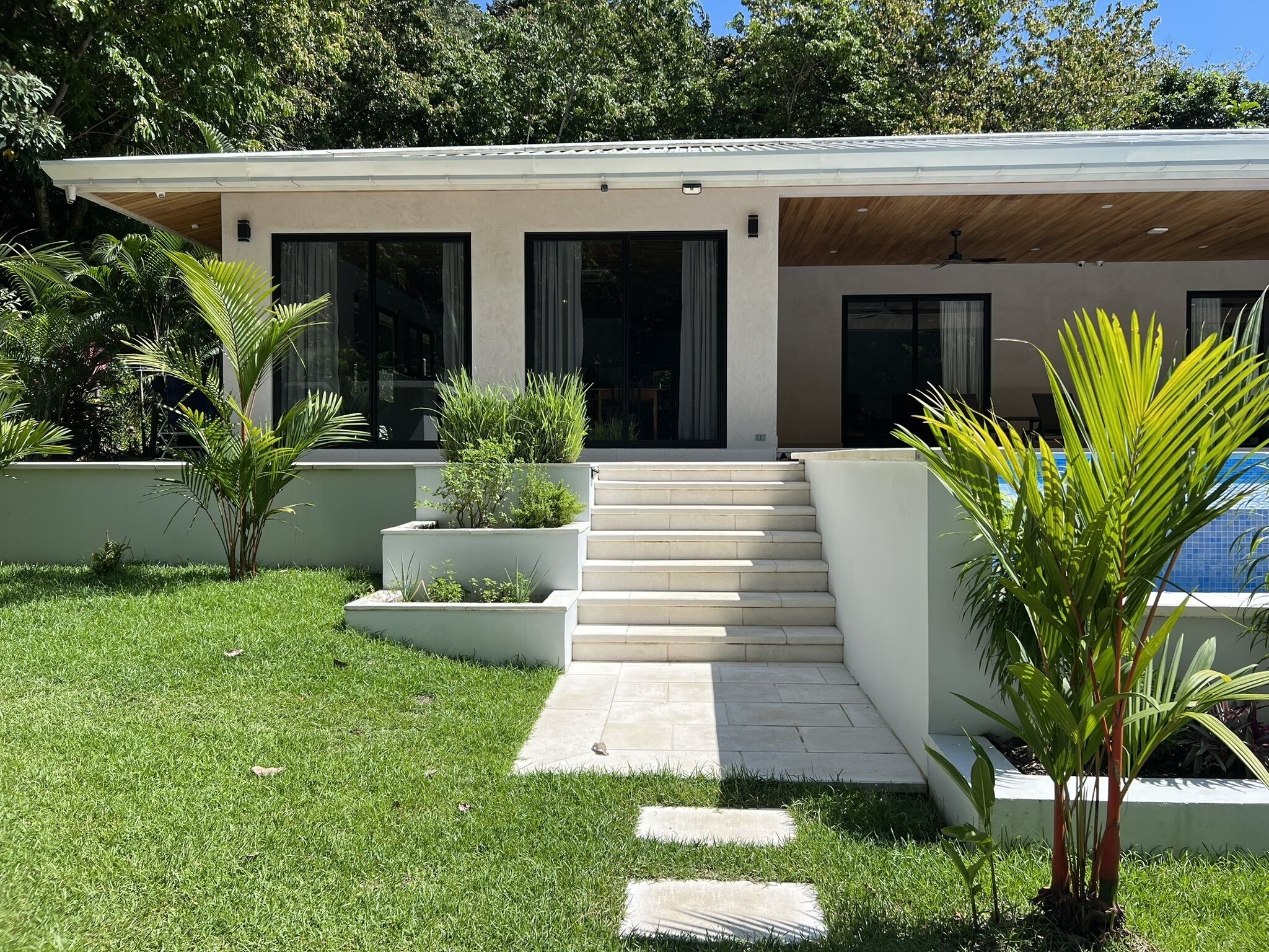 Villa 1: 3 bedrooms | Exterior