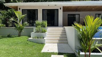 Villa 1: 3 bedrooms | Exterior