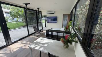 Luxury Studio, Ensuite, Mountain View (Luxury Studio) | In-room safe, desk, laptop workspace, blackout curtains