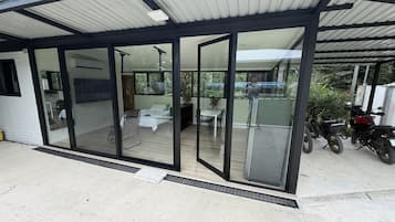 Luxury Studio, Ensuite, Mountain View (Luxury Studio)