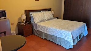 Laptop workspace, free WiFi - Casa San Benito (San Salvador)