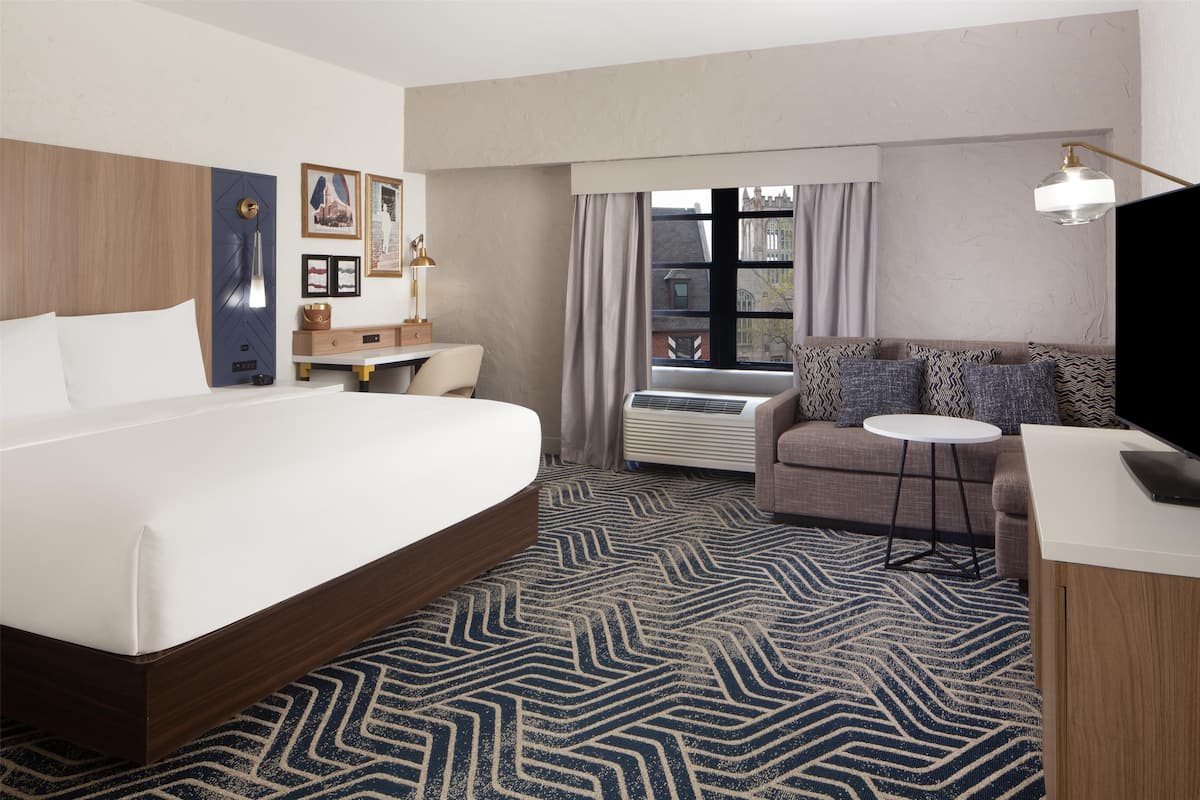 In-room safe, desk, free WiFi, bed sheets