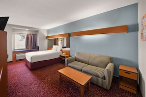 Suite, 1 Tempat Tidur Queen dengan tempat tidur Sofa, akses difabel, Bebas Asap Rokok | Wi-Fi gratis dan seprai linen