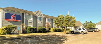 Studio 6 Mcalester, Ok - South