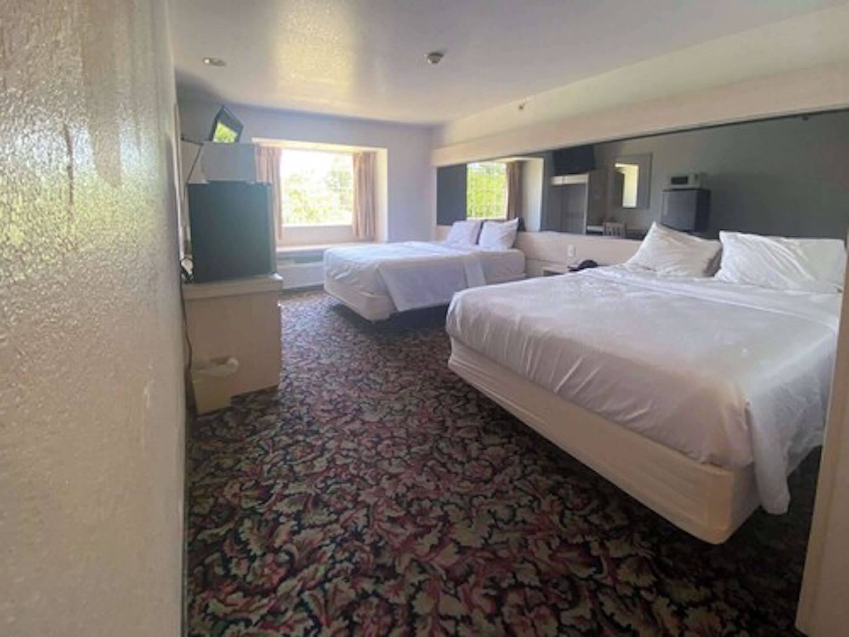 Free WiFi, bed sheets