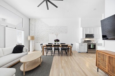 Iconic & Remodeled Old Port 2BR Loft