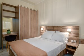 1 bedroom, iron/ironing board, travel cot, WiFi