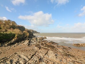 Beach nearby - Horizon (Ilfracombe)