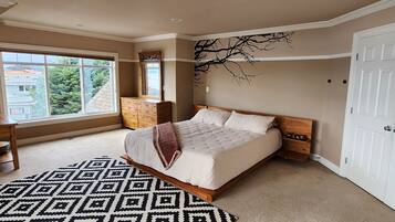 3 quartos, escrivaninha, Wi-Fi de cortesia, roupa de cama