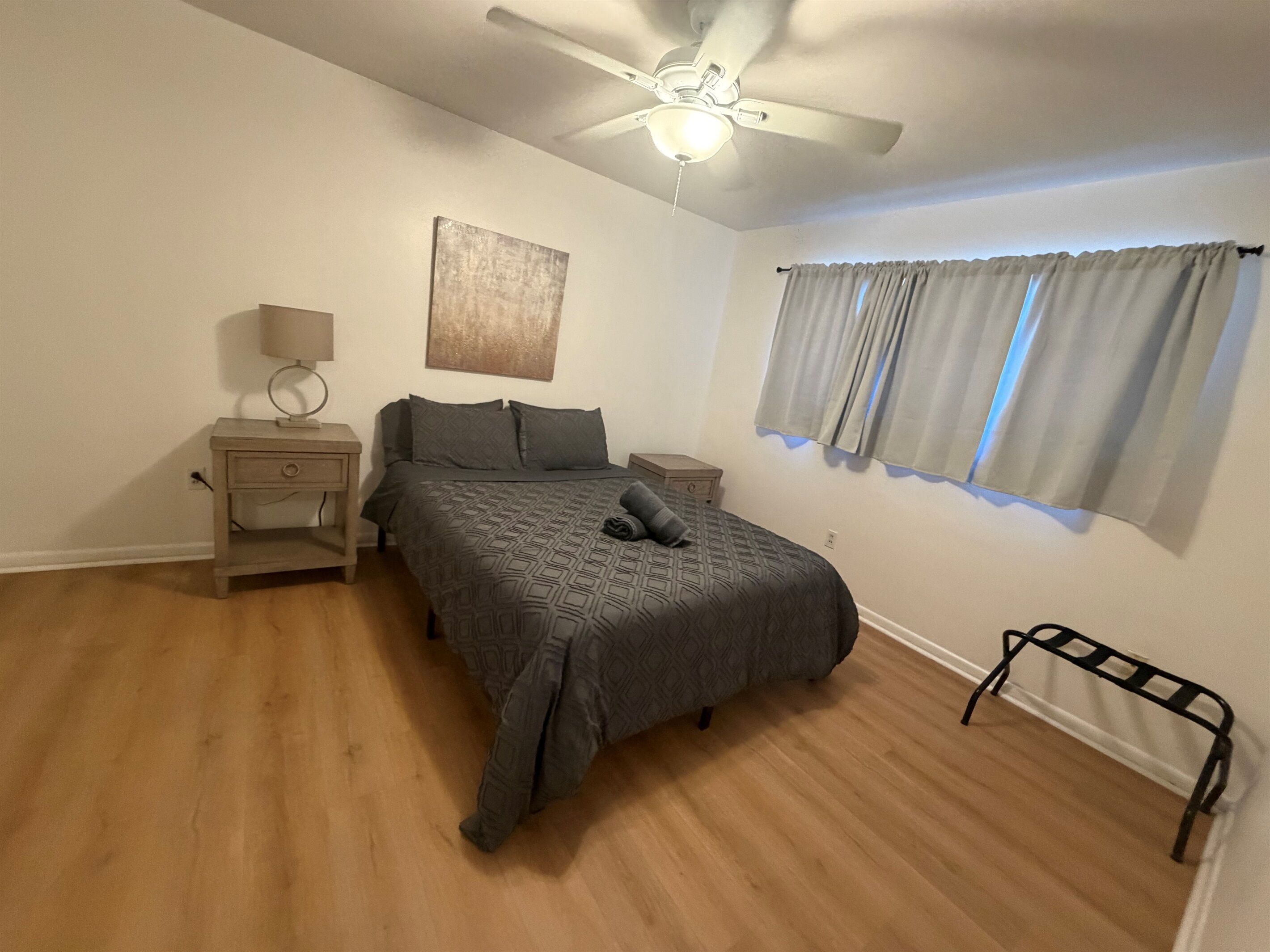 1 bedroom, desk, free WiFi, bed sheets