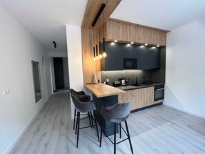 Frigorifero, microonde, forno, lavastoviglie