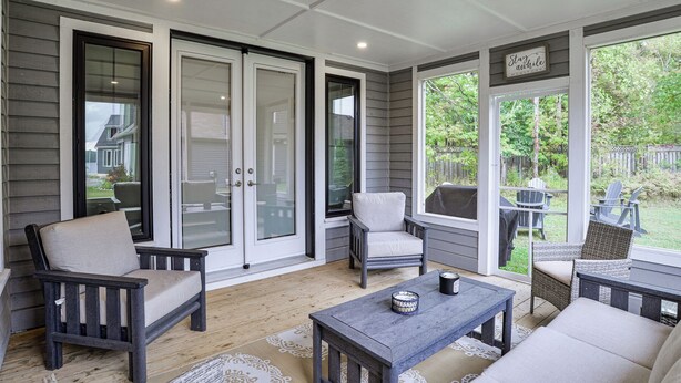 Living area - The Segwun Cottage (#21) (Muskoka Lakes)