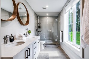 Bathtub, hair dryer, towels