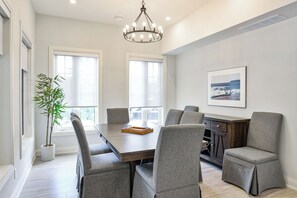 Dining - Wenonah Cottage (#19) (Muskoka Lakes)