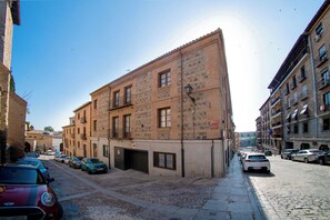 Building design - CATEDRAL CERVANTES 5 COLLECTION (Toledo)