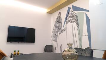 Deluxe Apartment | Living area