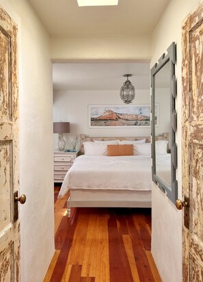 1 bedroom, iron/ironing board, travel cot, WiFi