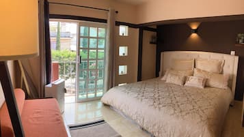 1 bedroom, desk, iron/ironing board, free WiFi