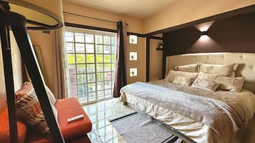 1 bedroom, desk, iron/ironing board, free WiFi