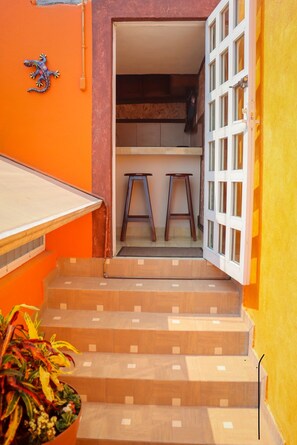 Interior - *LOVELY APARTMENT- BEST FOR SOLOS OR COUPLE TRAVELERS* (Cuernavaca)
