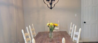 Centrally Located Guest House only 25 mins to ski resorts and hot Springs