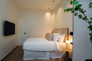 1 slaapkamer, een strijkplank/strijkijzer, gratis wifi, beddengoed