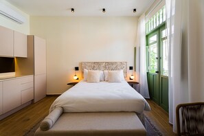 1 chambre, literie de qualité supérieure, fer et planche à repasser