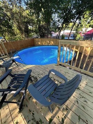 Outdoor pool - Cozy Home in Seguin Texas (Seguin)