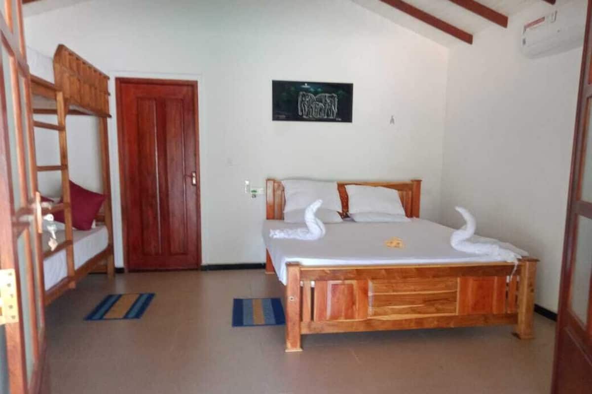 Comfort Bungalow | 1 bedroom, blackout curtains, free WiFi